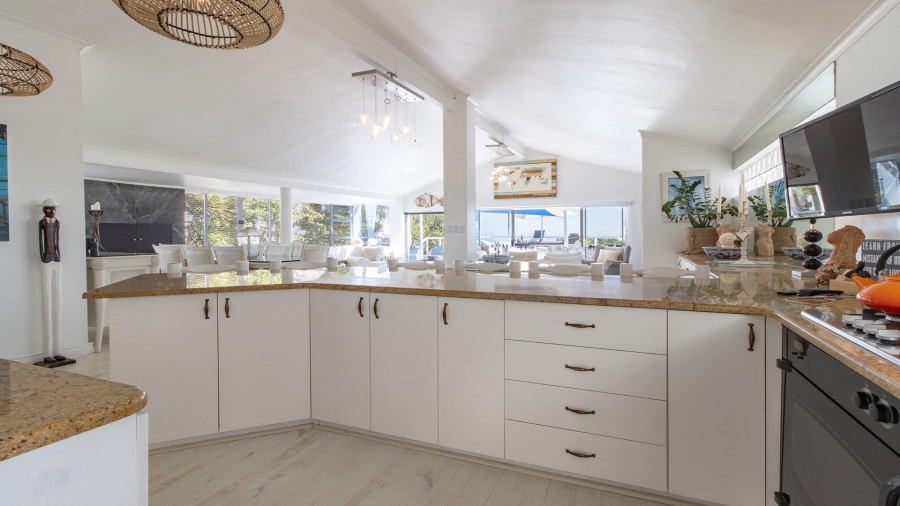 4 Bedroom Property for Sale in Grotto Bay Western Cape